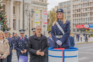 Ο Δήμαρχος Πειραιά Γιάννης Μώραλης  σε εορταστικές  και συμβολικές δράσεις της πόλης